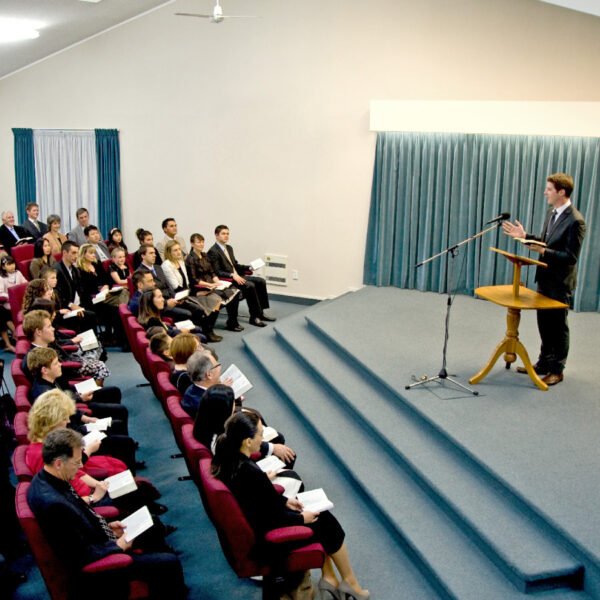 ¿Cómo podemos mejorar nuestras habilidades como maestros en las reuniones de los Testigos de Jehová?